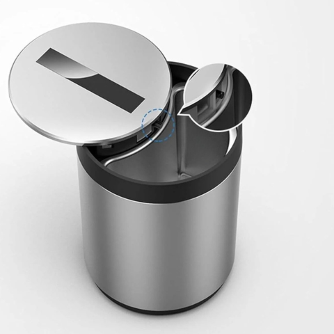 車用ポータブル灰皿 — コンパクトで便利