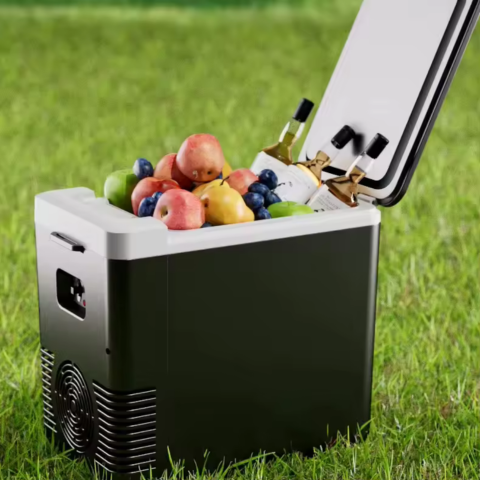 Mini lodówka i podgrzewacz do samochodu — 2 w 1 praktyczne 